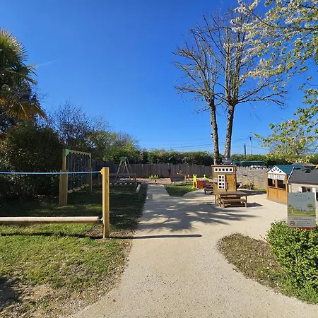 Village De La Combe